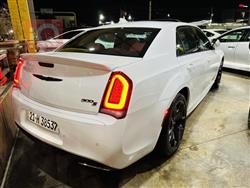 کرایسلەر 300